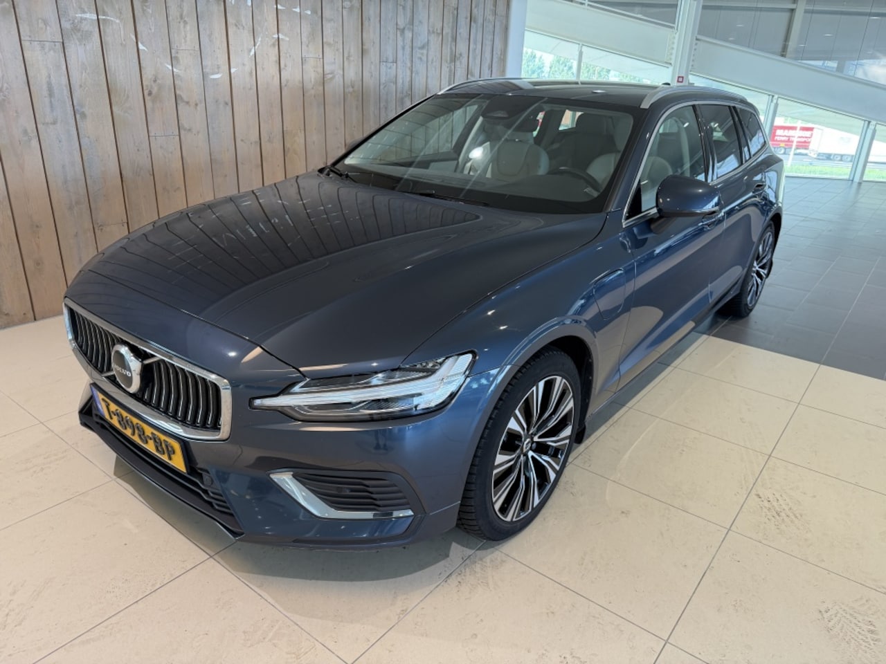 Volvo V60 - 2.0 T6 AWD + Bright - AutoWereld.nl