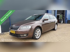Skoda Octavia Combi - 1.8 TSI 180PK , DSG, Pano, Trekhaak,