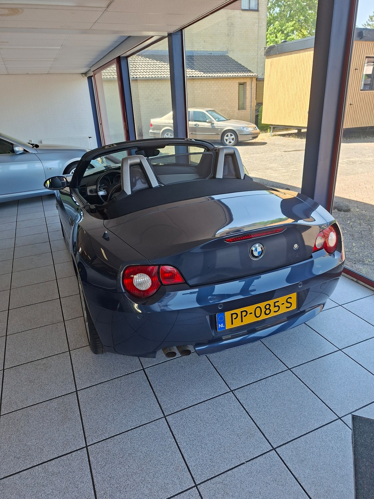 BMW Z4 Roadster - 2.2i