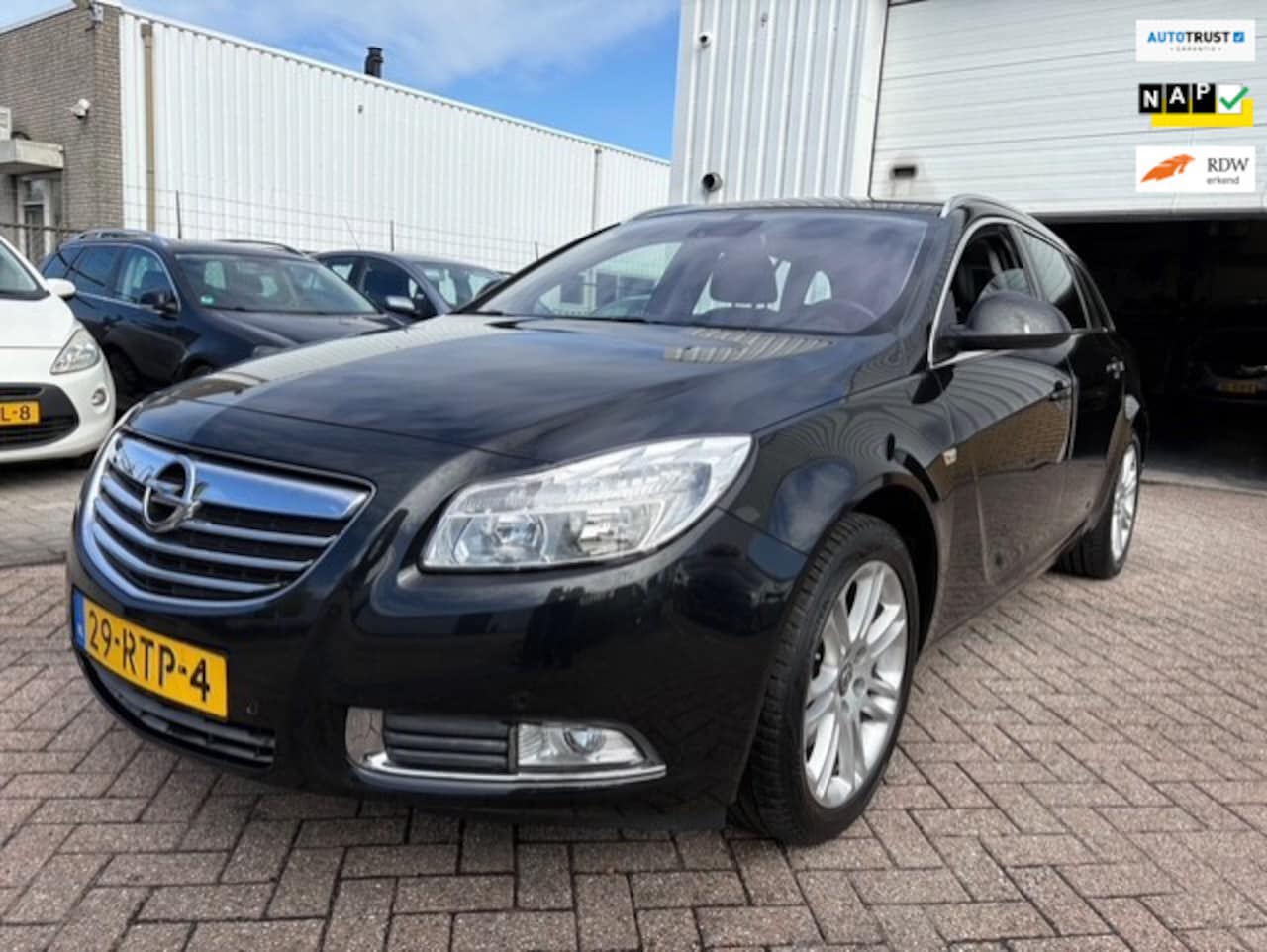 Opel Insignia Sports Tourer - 1.6 T Sport leder APK T/M 19-7-2027 - AutoWereld.nl