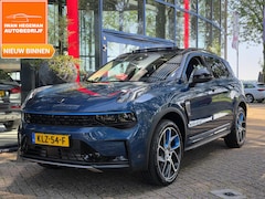 Lynk & Co 01 - | Panoramadak | Stoelverwarming | Apple CarPlay/Android Auto | Climate control | PDC + Cam