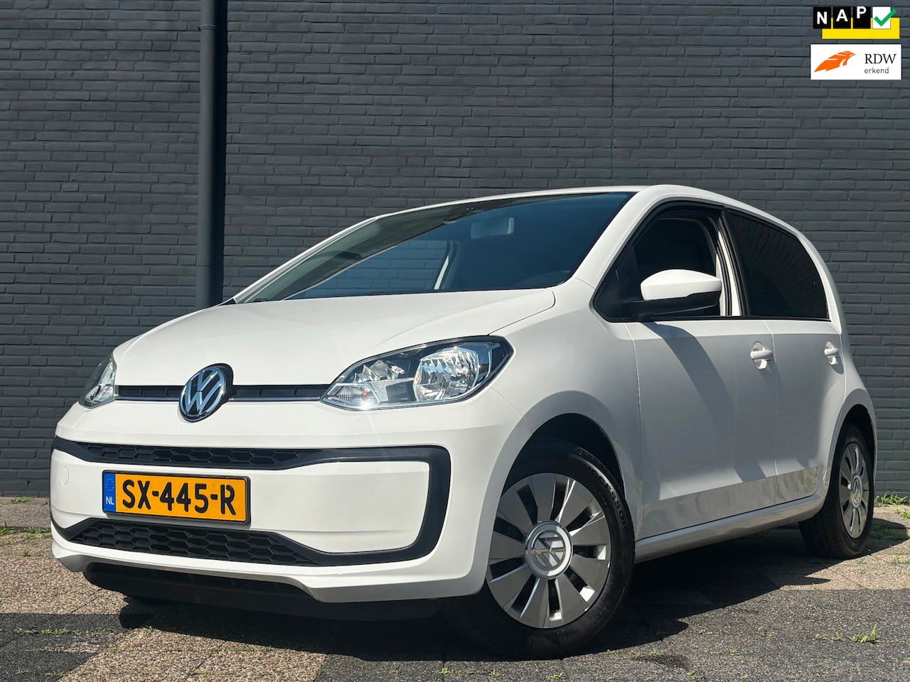 Volkswagen Up! - 1.0 BMT | Airco | Camera | PDC - AutoWereld.nl
