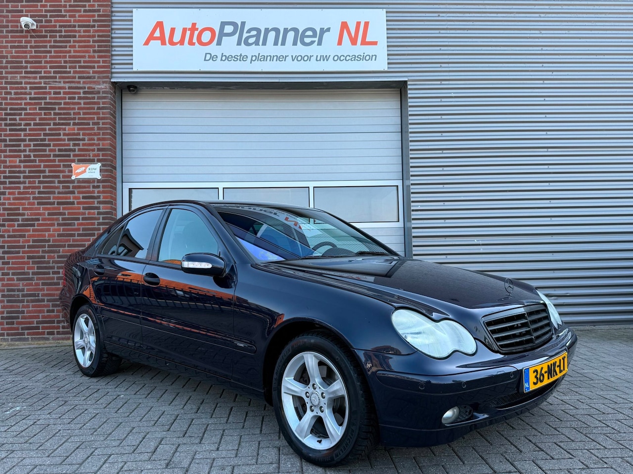 Mercedes-Benz C-klasse - 180 Kompressor! Cruise! Navi! PDC! - AutoWereld.nl