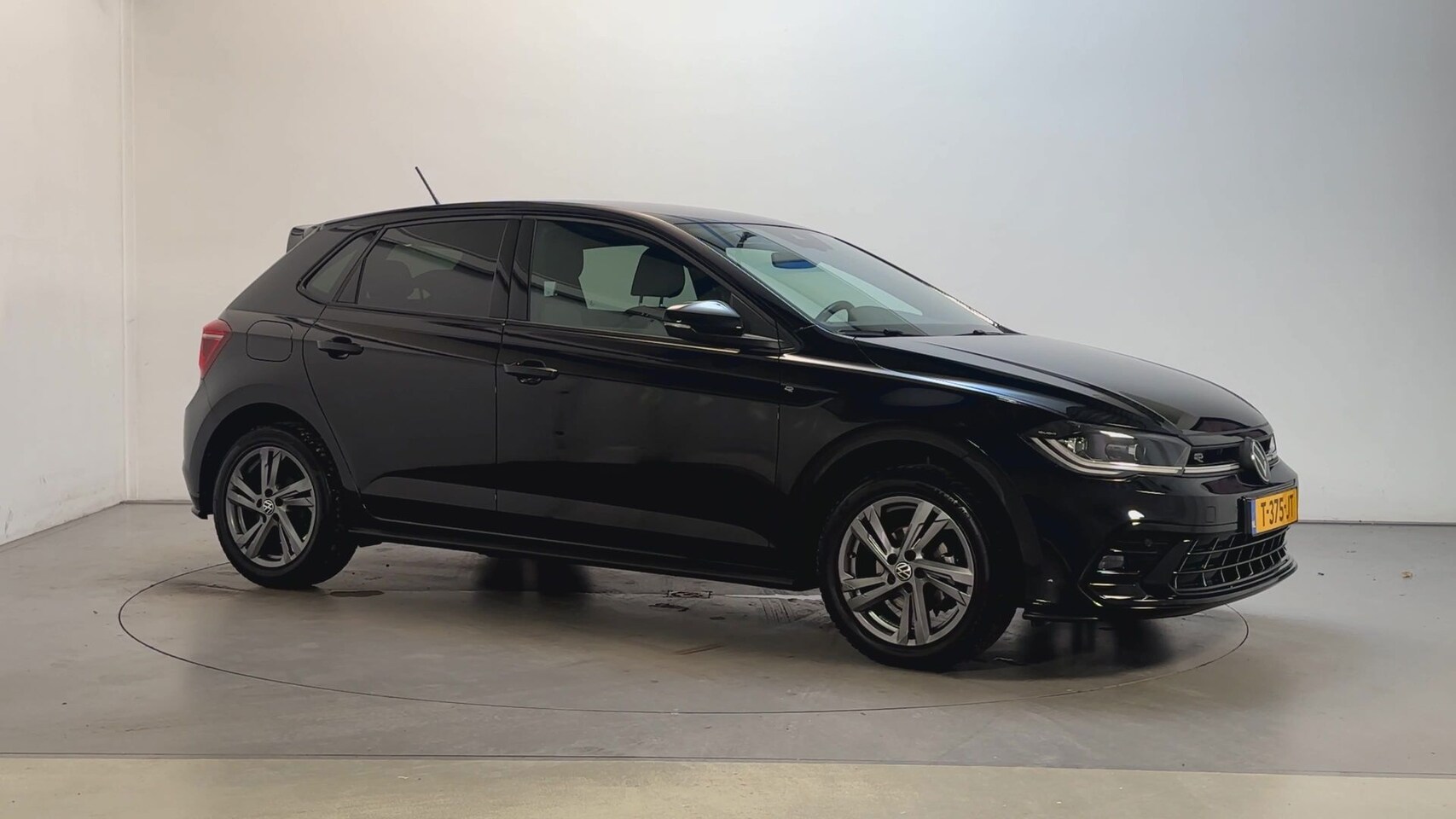 Volkswagen Polo - 1.0 TSI R-Line Business Adaptive Cruise Parkeersensoren IQ Light Stoelverwarming - AutoWereld.nl