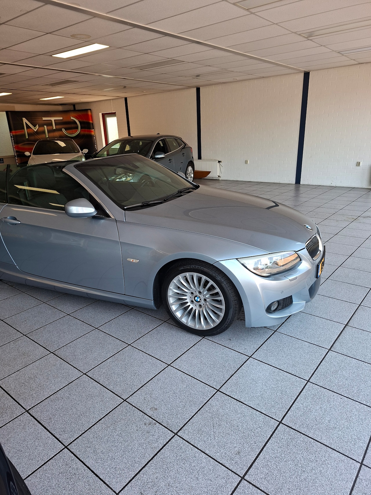BMW 3-serie Cabrio - 325i High Executive
