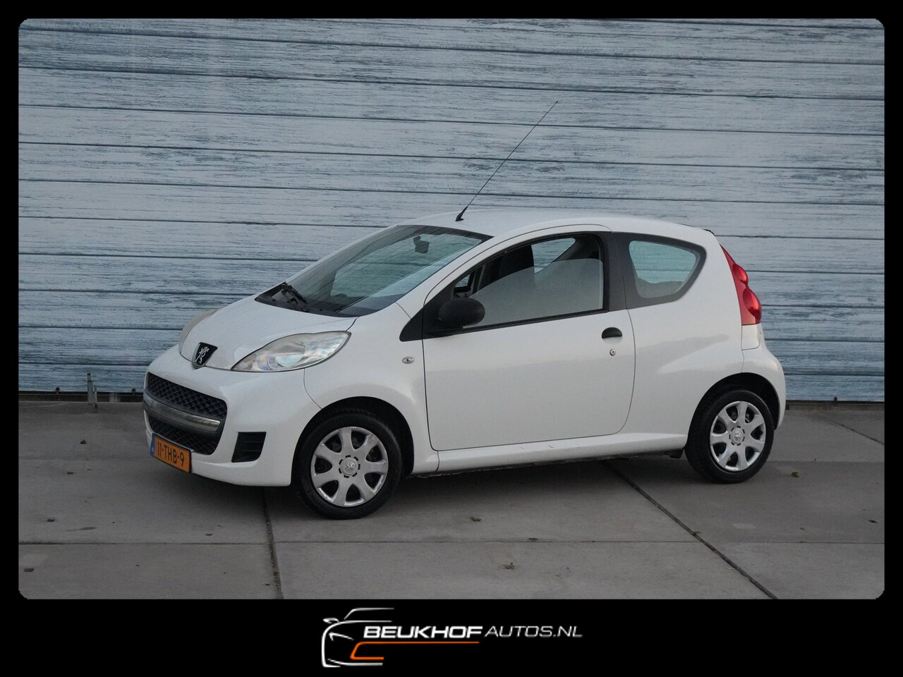 Peugeot 107 - 1.0-12V XR Airco radio cd apk nieuw - AutoWereld.nl