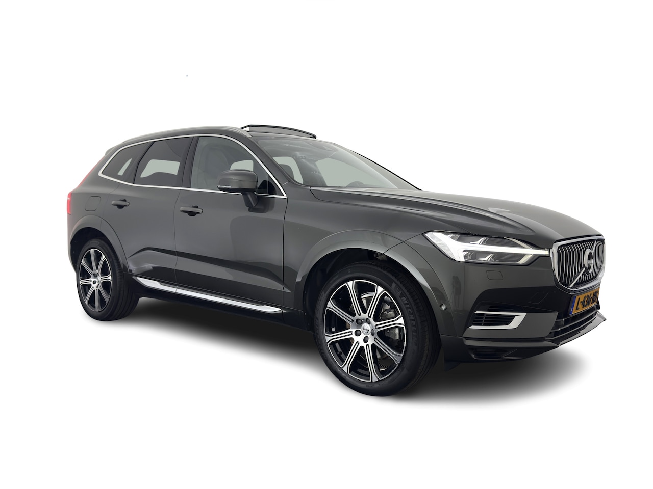 Volvo XC60 - 2.0 T8 Twin Engine AWD Inscription (INCL-BTW) *PANO | HEAD-UP | LEATHER | FULL-LED | BOWER - AutoWereld.nl