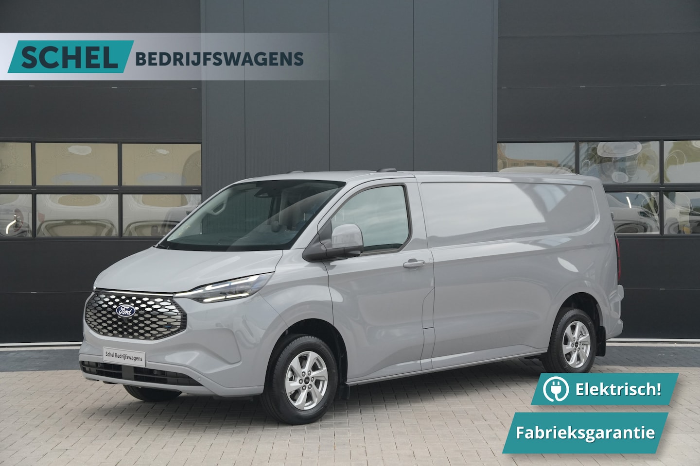 Ford Transit Custom - E-Transit 320 L2H1 Limited 71 kWh 218pk - Trekhaak - ACC - B&O - Navi - Stoel/Stuurverwarm - AutoWereld.nl