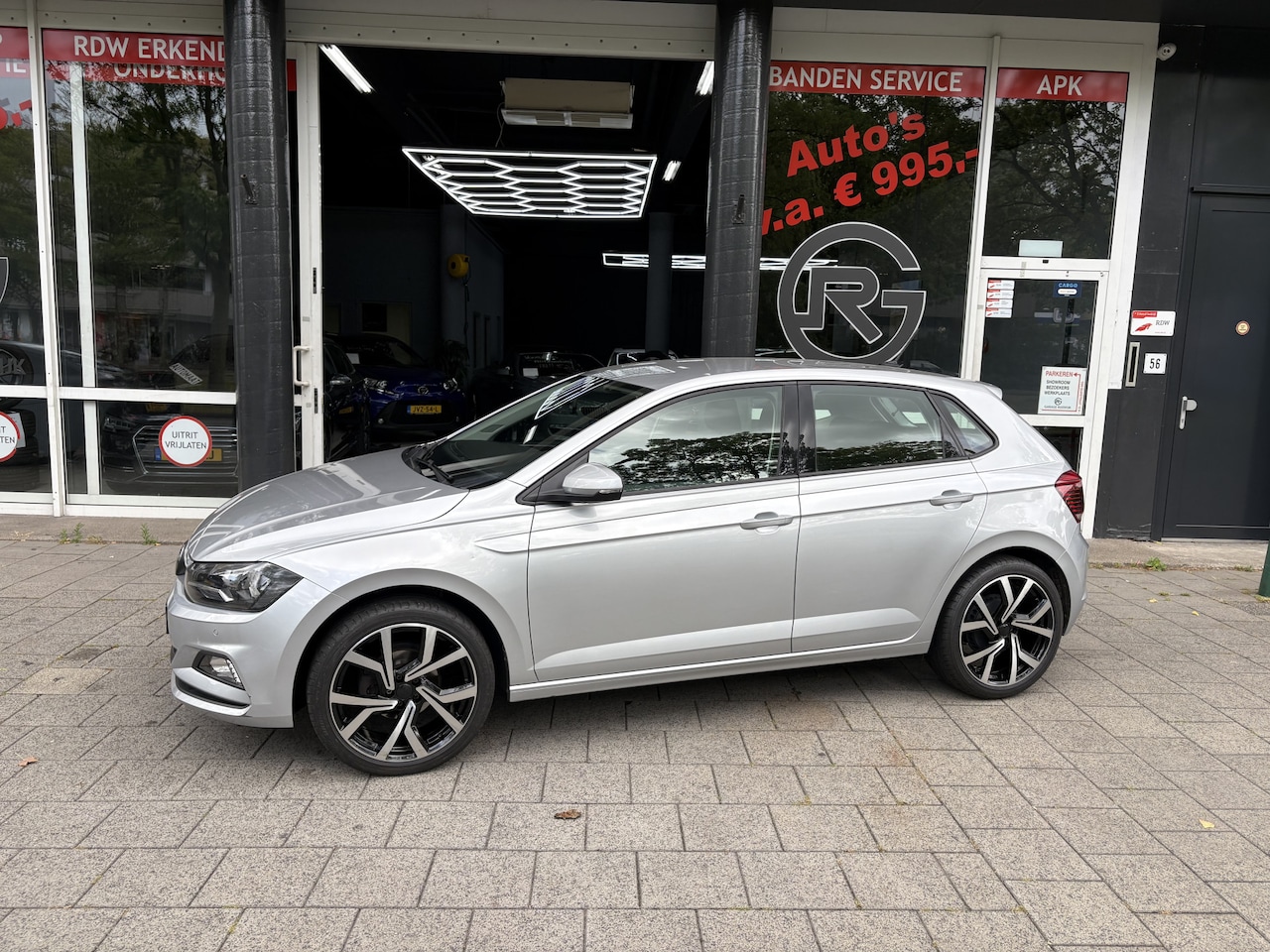 Volkswagen Polo - 1.0 TSI Comfortline NIEUWE BANDEN EN VELGEN !!! - AutoWereld.nl