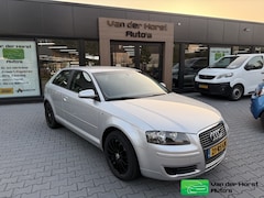 Audi A3 Sportback - 1.6 FSI Ambiente