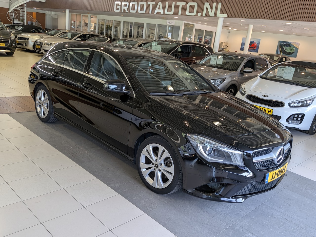 Mercedes-Benz CLA-klasse Shooting Brake - 180 Lease Edition Ambition Airco, Cruise Control, Trekhaak, Stuurbekrachtiging - AutoWereld.nl