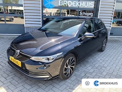Volkswagen Golf - 1.5 TSI 130 pk Style | Trekhaak | Achteruitrijcamera | Elektrische stoel |