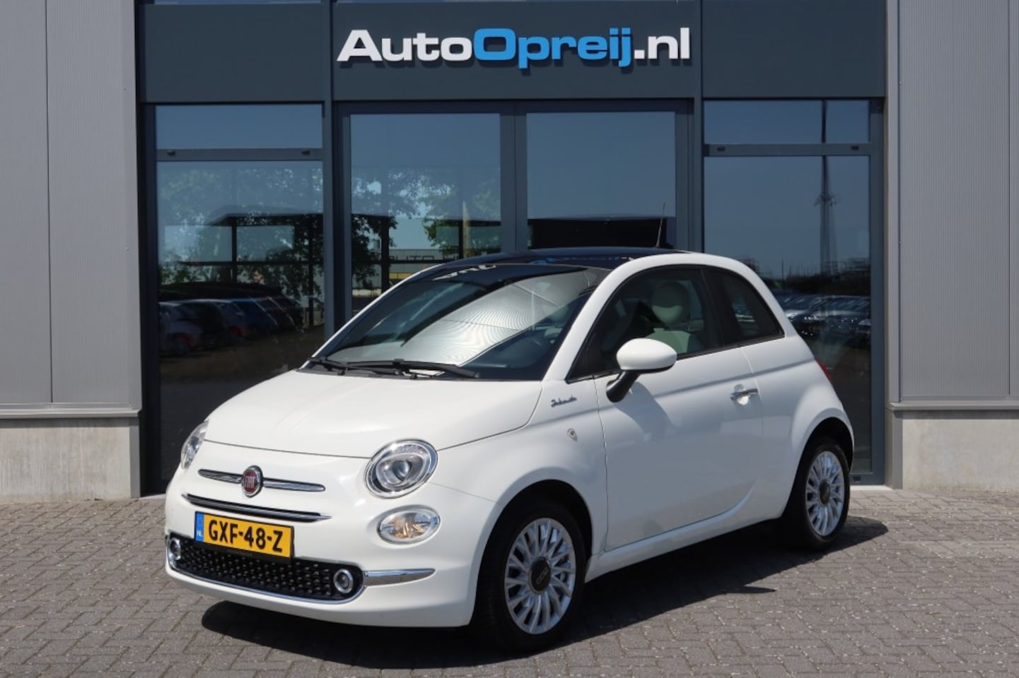 Fiat 500 - 1.0 Hybrid Dolcevita Airco, NAVI, Leder bekleding, Panoramadak, Cruise, PDC - AutoWereld.nl
