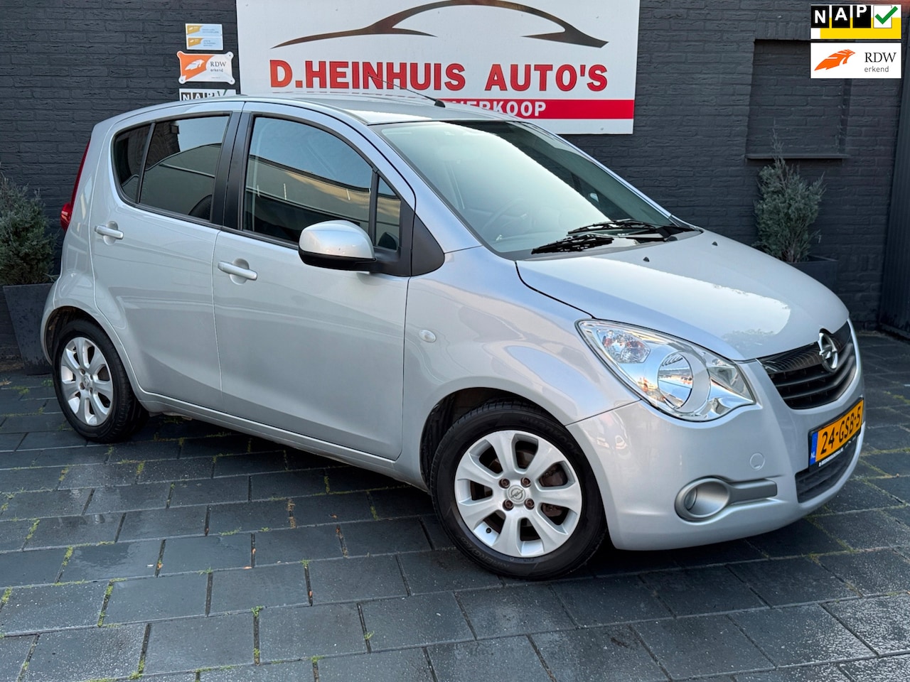 Opel Agila - 1.2 Enjoy AUTOMAAT AIRCO 70.000KM - AutoWereld.nl