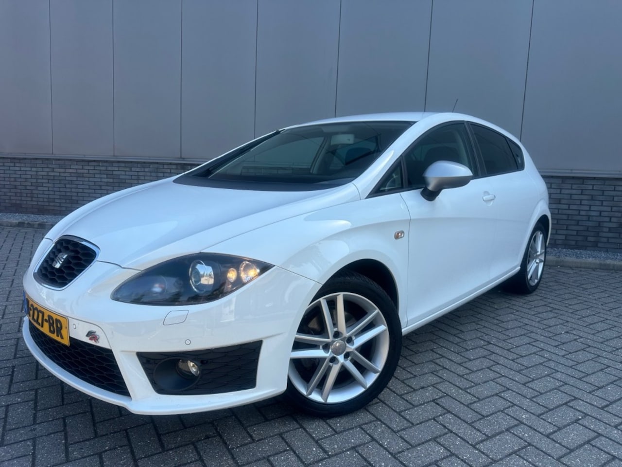 SEAT Leon - 1.4 TSI FR 132577KM - AutoWereld.nl