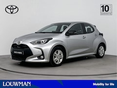 Toyota Yaris - 1.5 Hybrid 115 Dynamic Limited | Stuur-stoelverwarming | Parkeersensoren | Climate Control