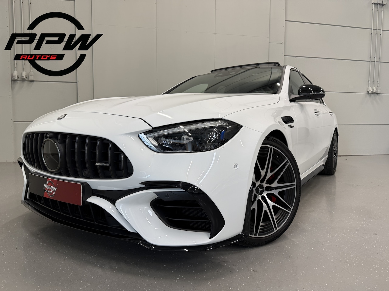 Mercedes-Benz C-klasse - AMG 63 S E Performance PANO/TREKHAAK/BURMESTER/ACHTERAS-BESTURING/VENTILATIE+MEMORY/360CAM - AutoWereld.nl