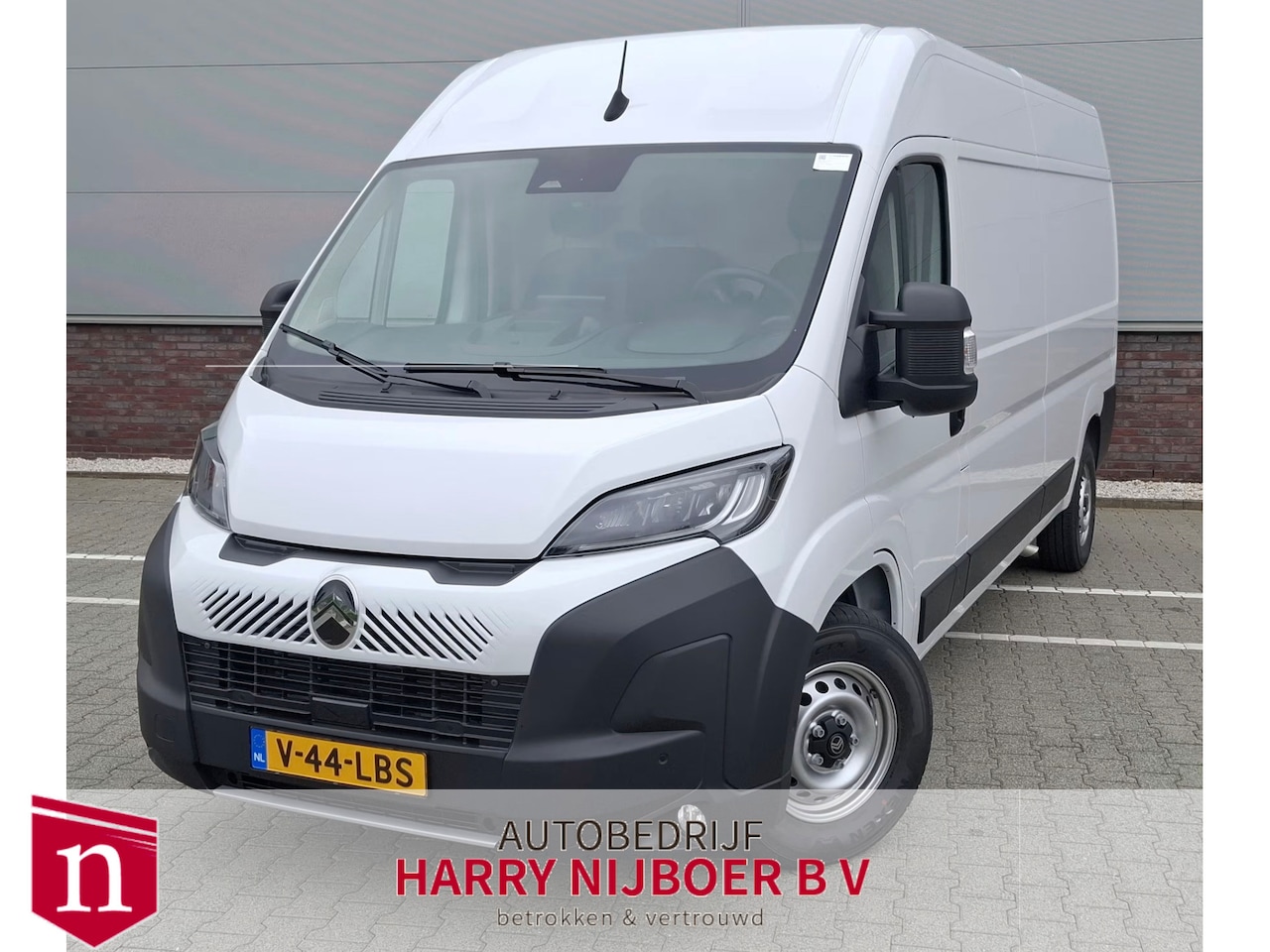 Citroën Jumper - 2.2 BlueHDi 180 S&S L3H2 3.5t Zwaar Navi / Camera /  Cruise Adaptief - AutoWereld.nl
