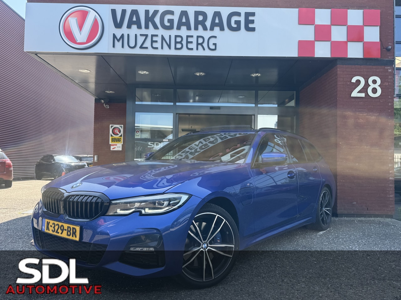 BMW 3-serie Touring - 330e Business Edition Plus // M-SPORT // PANO // LED // CRUISE // HARMAN/KARDON // STOEL & - AutoWereld.nl