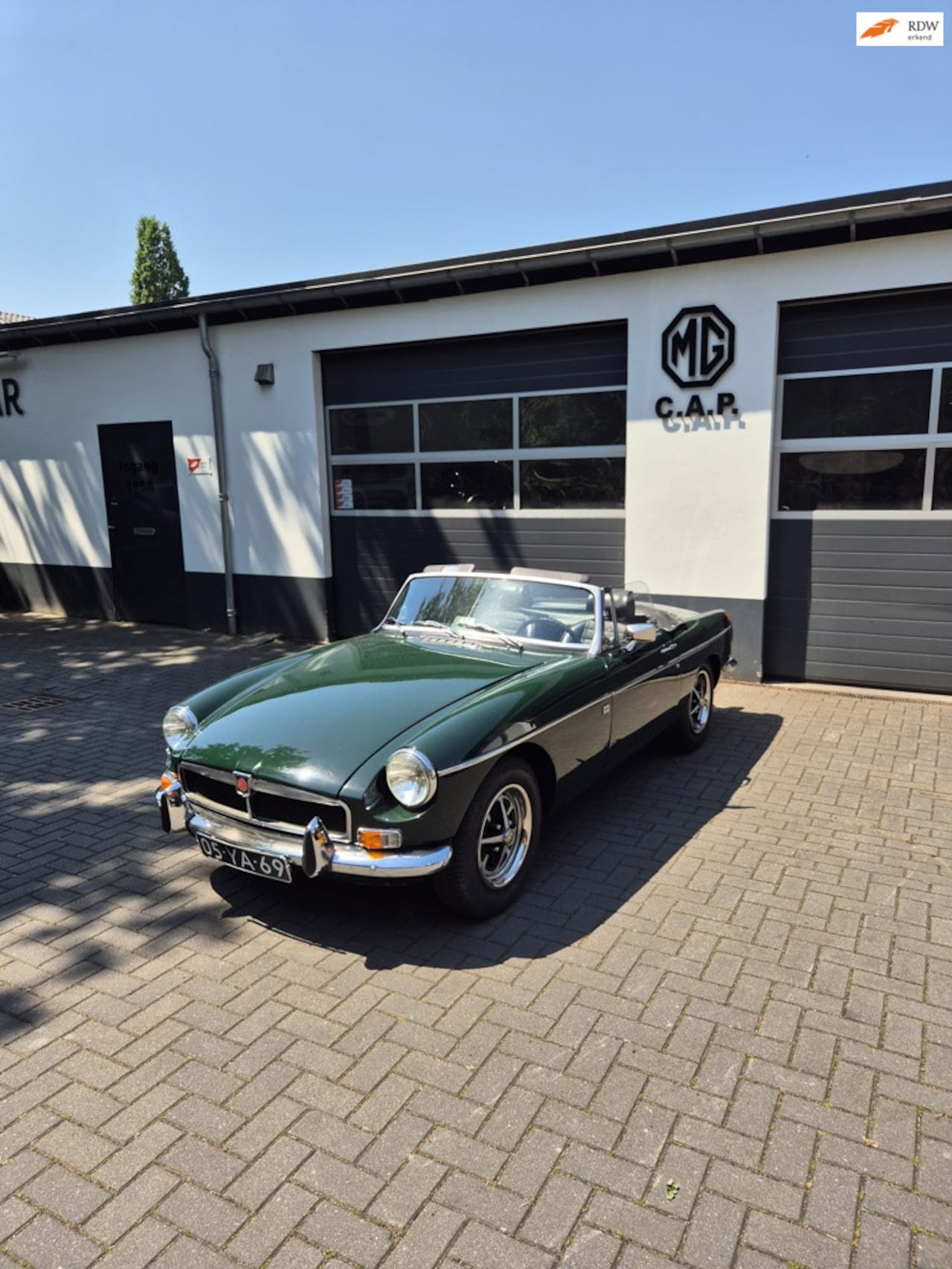 MG B type - 1.8 Roadster l Overdrive l - AutoWereld.nl