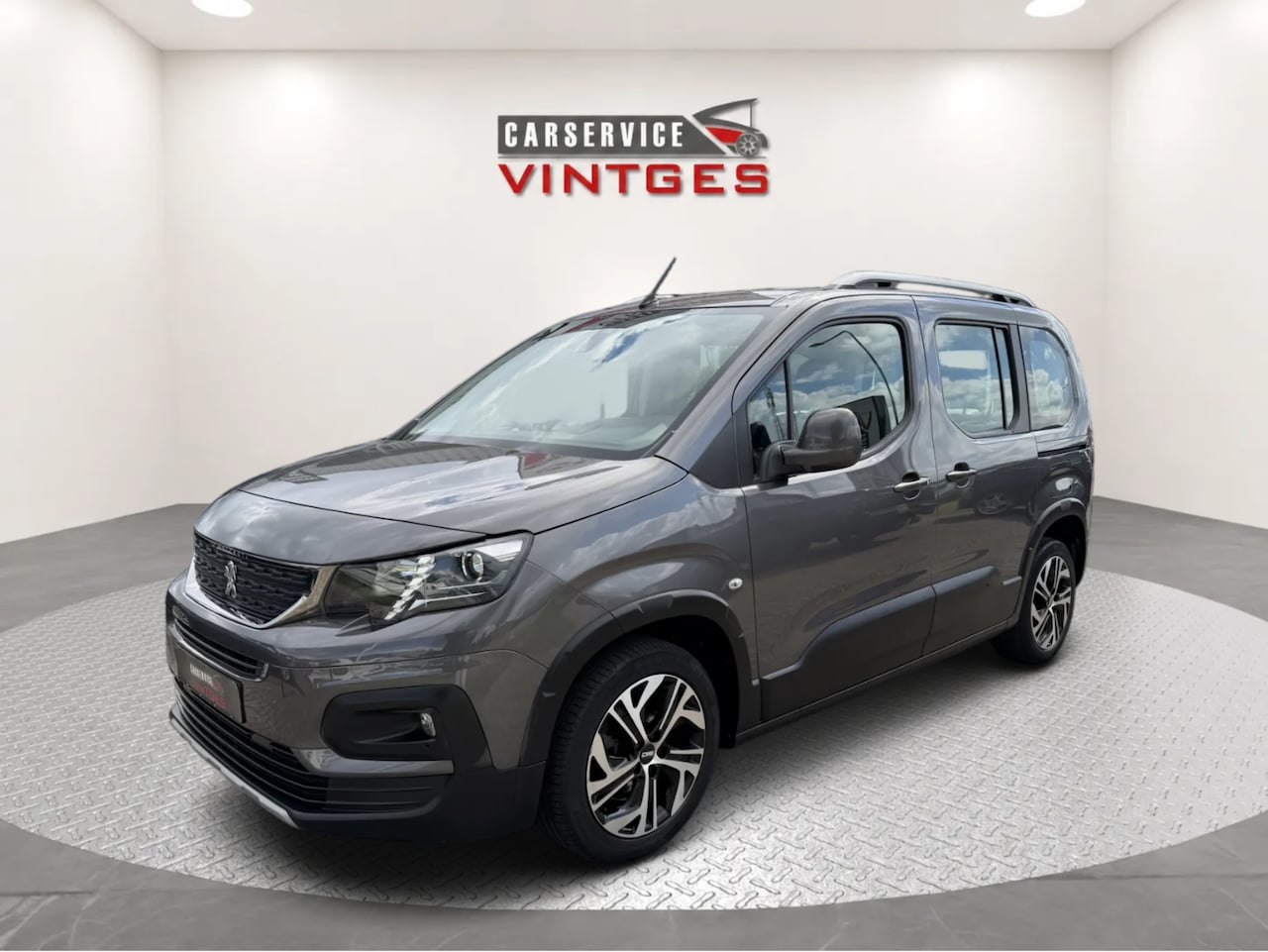 Peugeot Rifter - 1.2 Puretech Active | Ruime gezinsauto | Trekhaak | CarPlay | Cruise | PDC - AutoWereld.nl