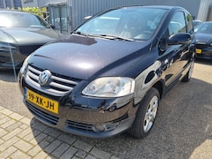 Volkswagen Fox - 1.4 Trendline Sport