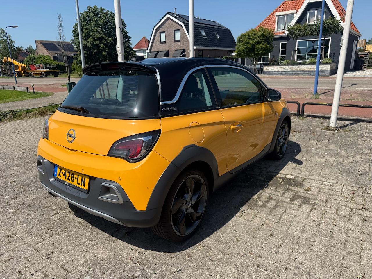 Opel ADAM - 1.0 Turbo Rocks Online Edition Tweede eigenaar
