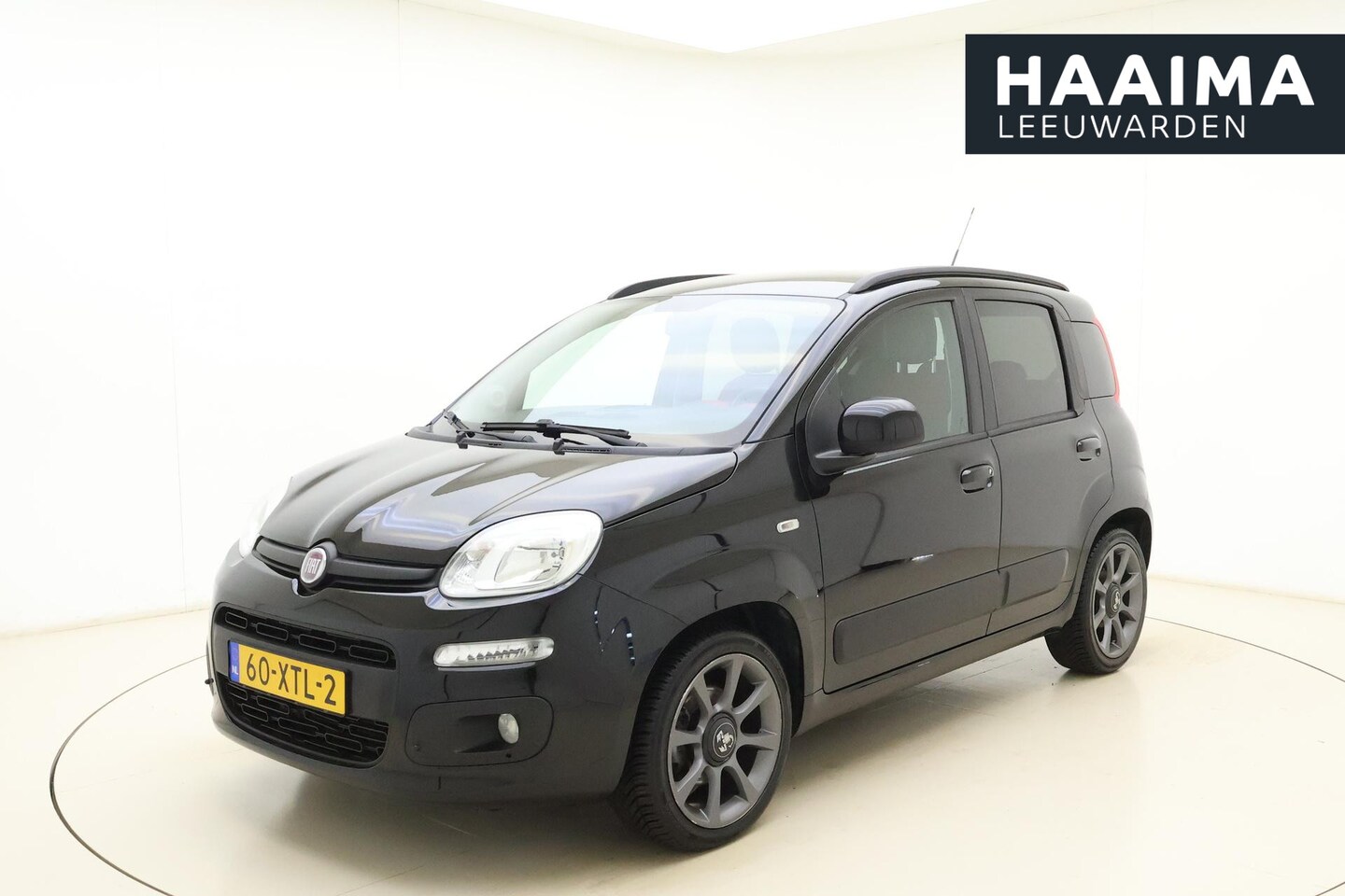 Fiat Panda - 0.9 TwinAir Lounge | Airco | Stuurbediening | Elektrische raambediening | FM / DAB / Bluet - AutoWereld.nl