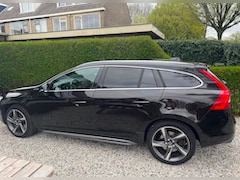 Volvo V60 - 2.4 D6 Twin Engine Summum Model 2016