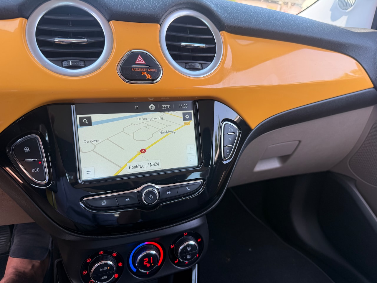 Opel ADAM - 1.0 Turbo Rocks Online Edition Tweede eigenaar