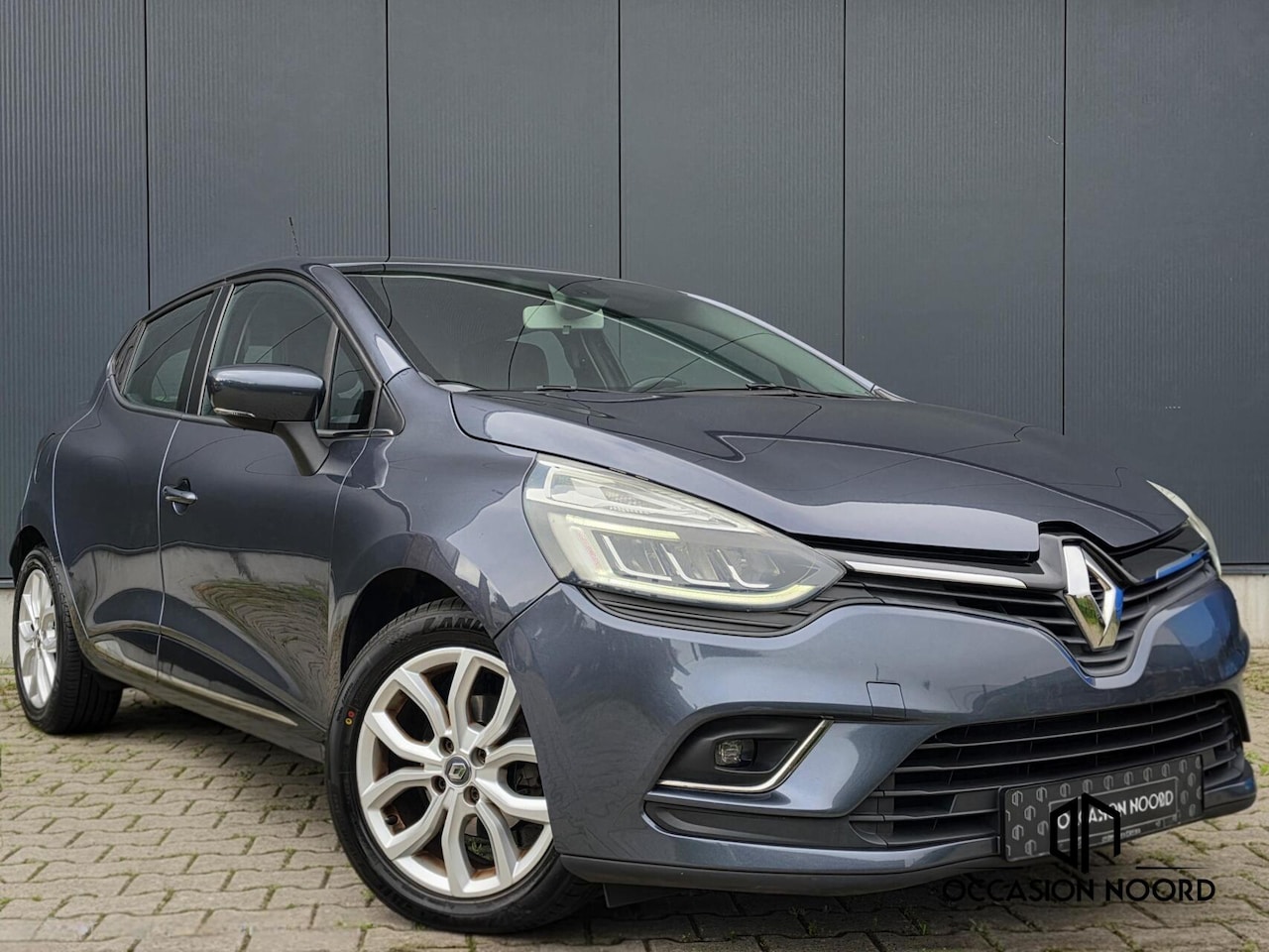 Renault Clio - 0.9 TCe Intens|Led|Keyless|Climate|Dab+|Leder| - AutoWereld.nl