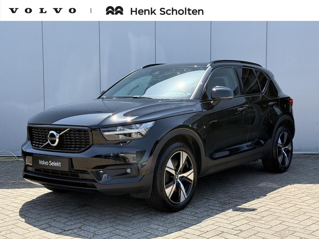 Volvo XC40 - T5 Recharge R-Design | Trekhaak semi elektrisch wegklapbaar | Lederen bekleding | Adaptiev - AutoWereld.nl