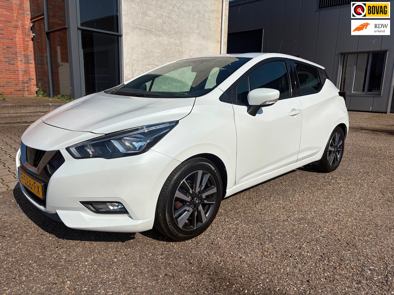 Nissan Micra - 1.0L Visia 1.0L Visia+,Airco,Cruise - AutoWereld.nl