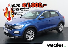 Volkswagen T-Roc - 1.0 TSI Style | 110 PK | Climate control | Navigatiesysteem | Adaptive cruise control | na
