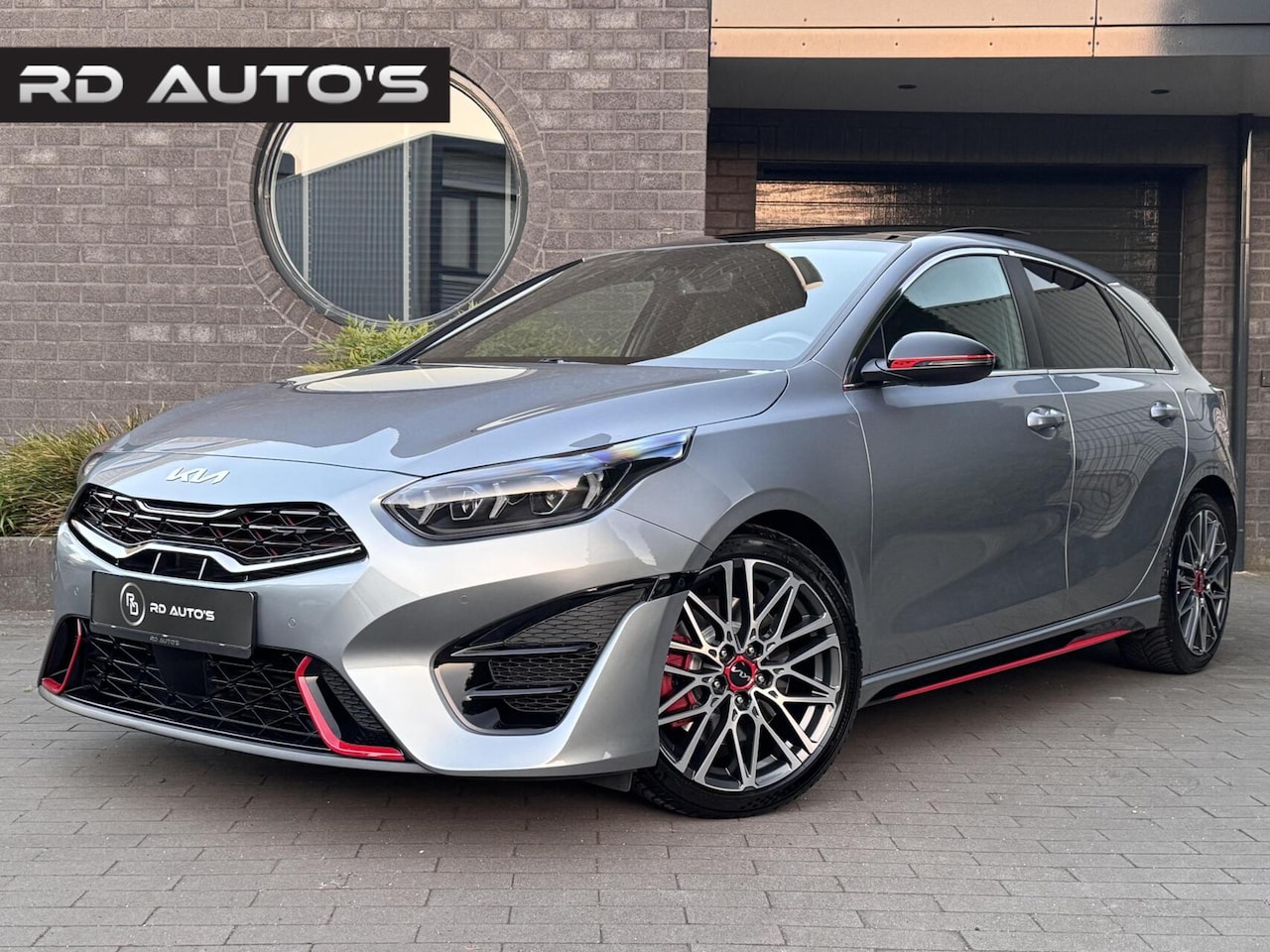 Kia Cee'd - Ceed 1.6 T-GDi GT Pano JBL Camera Navi Keyless Dealer onderhouden - AutoWereld.nl