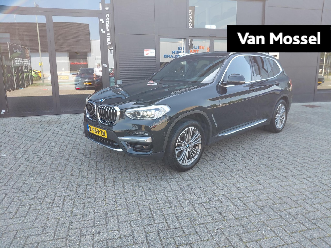 BMW X3 - xDrive20i 184pk Aut. Executive | Leder | Panoramadak | Camera | Stoelverwarming | Led Kopl - AutoWereld.nl