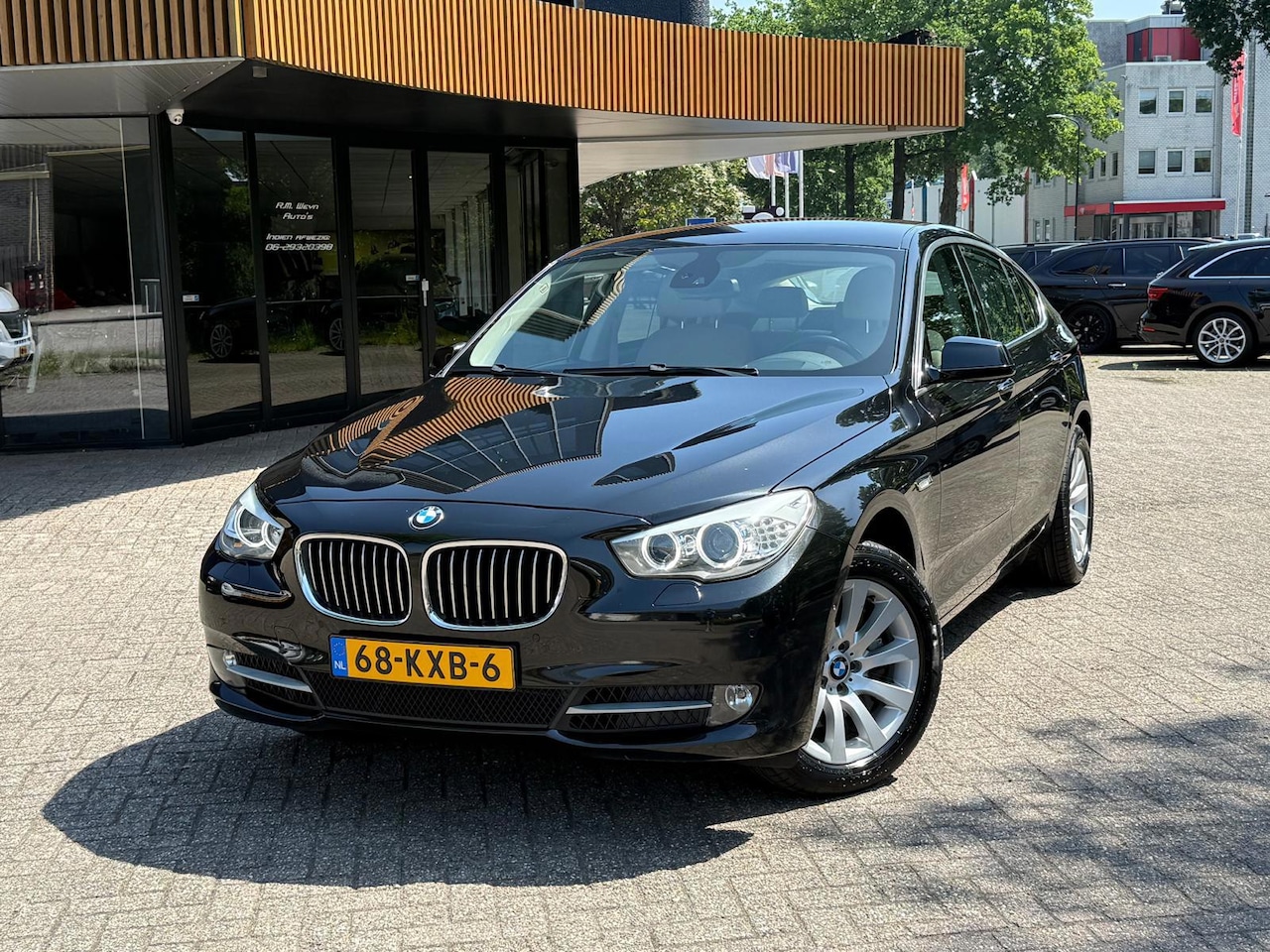 BMW 5-serie Gran Turismo - 535i High Executive|Rijklaar!|HUD|Camera|Stuurwielverwarming|Xenon|LaneAssist|Youngtimer| - AutoWereld.nl
