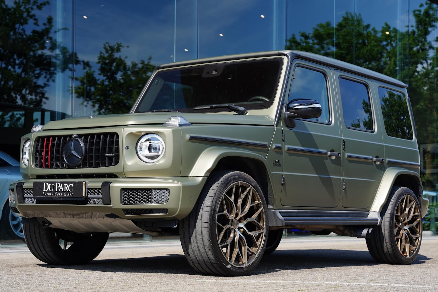 Mercedes-Benz G-klasse - 500 / Multicontour Stoelen / Sterrenhemel / 23 Inch - AutoWereld.nl