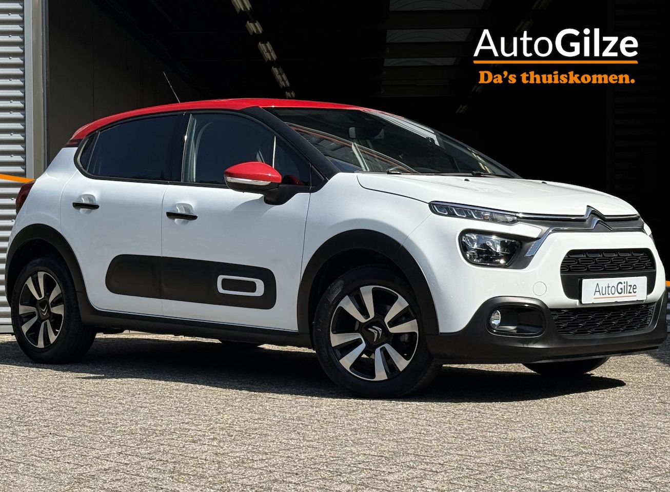 Citroën C3 - 1.2 PureTech Shine l Carplay l Lichtmetaal l Cruise Control - AutoWereld.nl