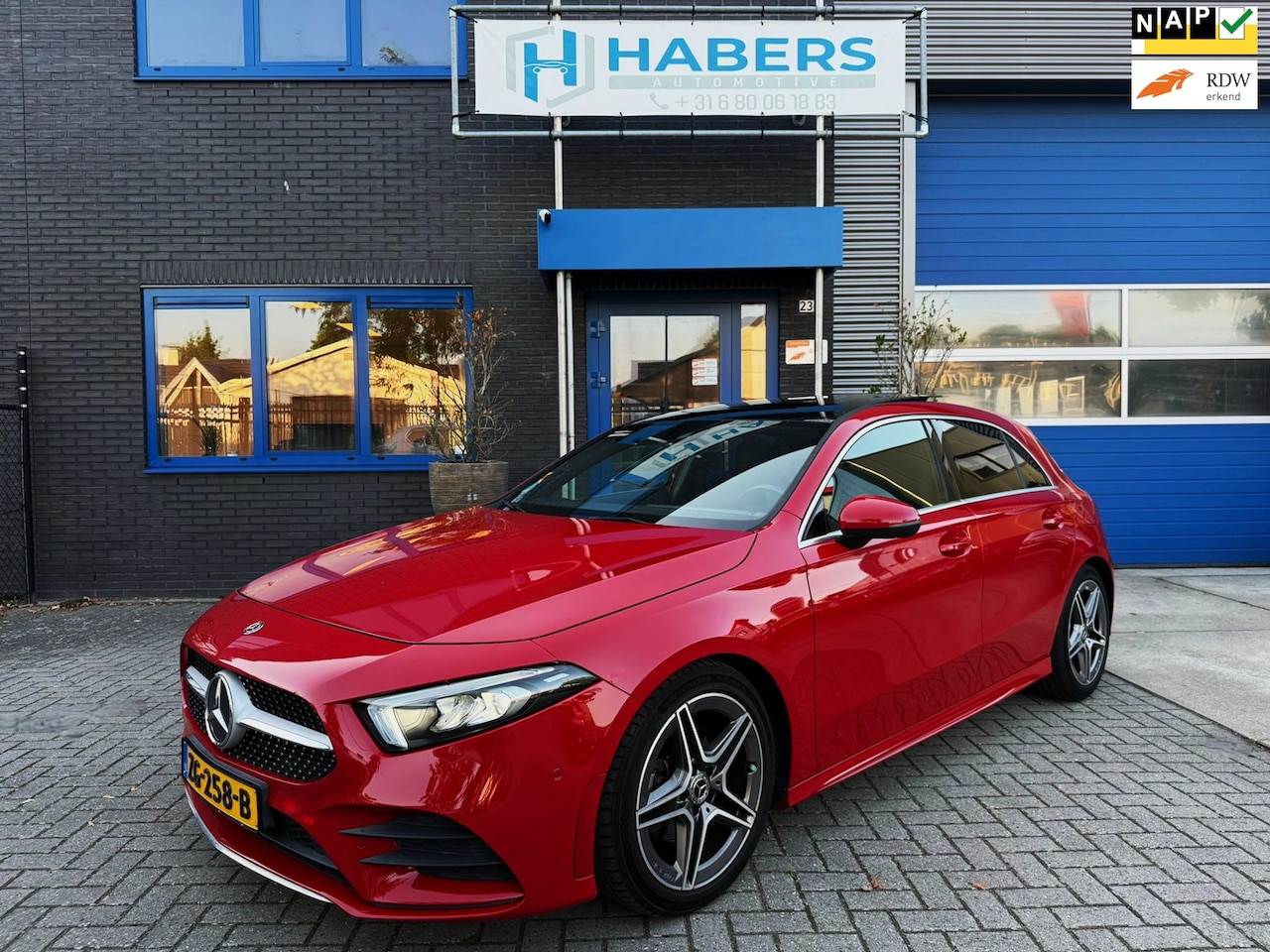 Mercedes-Benz A-klasse - 180 Business Solution AMG 136PK|NL Auto|Widescreen|Full Led|ÄMG-Pakket|Kantel/Schuifdak|St - AutoWereld.nl