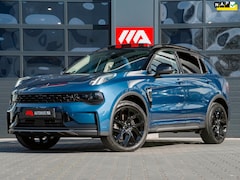 Lynk & Co 01 - 1.5 | Black Edition | Panoramadak|360° Camera|ACC|Stoelverwarming|Navi|Carplay
