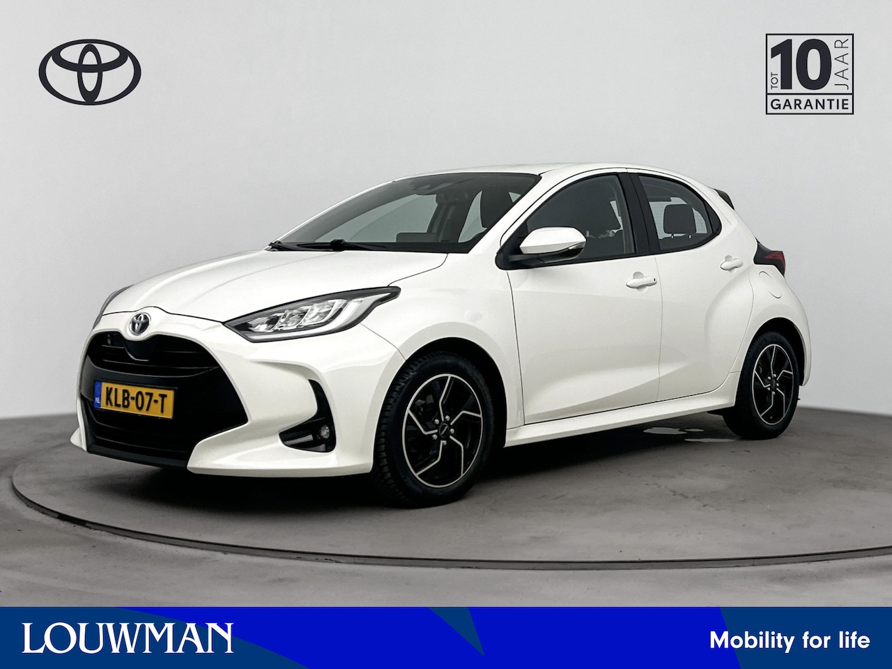 Toyota Yaris - 1.5 Hybrid Dynamic | Stoelverwarming | LED Verlichting | Apple Carplay / Android Auto | - AutoWereld.nl