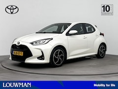 Toyota Yaris - 1.5 Hybrid Dynamic | Stoelverwarming | LED Verlichting | Apple Carplay / Android Auto |