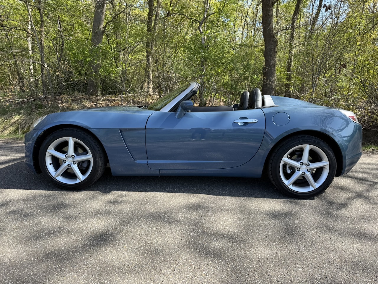 Opel GT - 2.0 Turbo - AutoWereld.nl