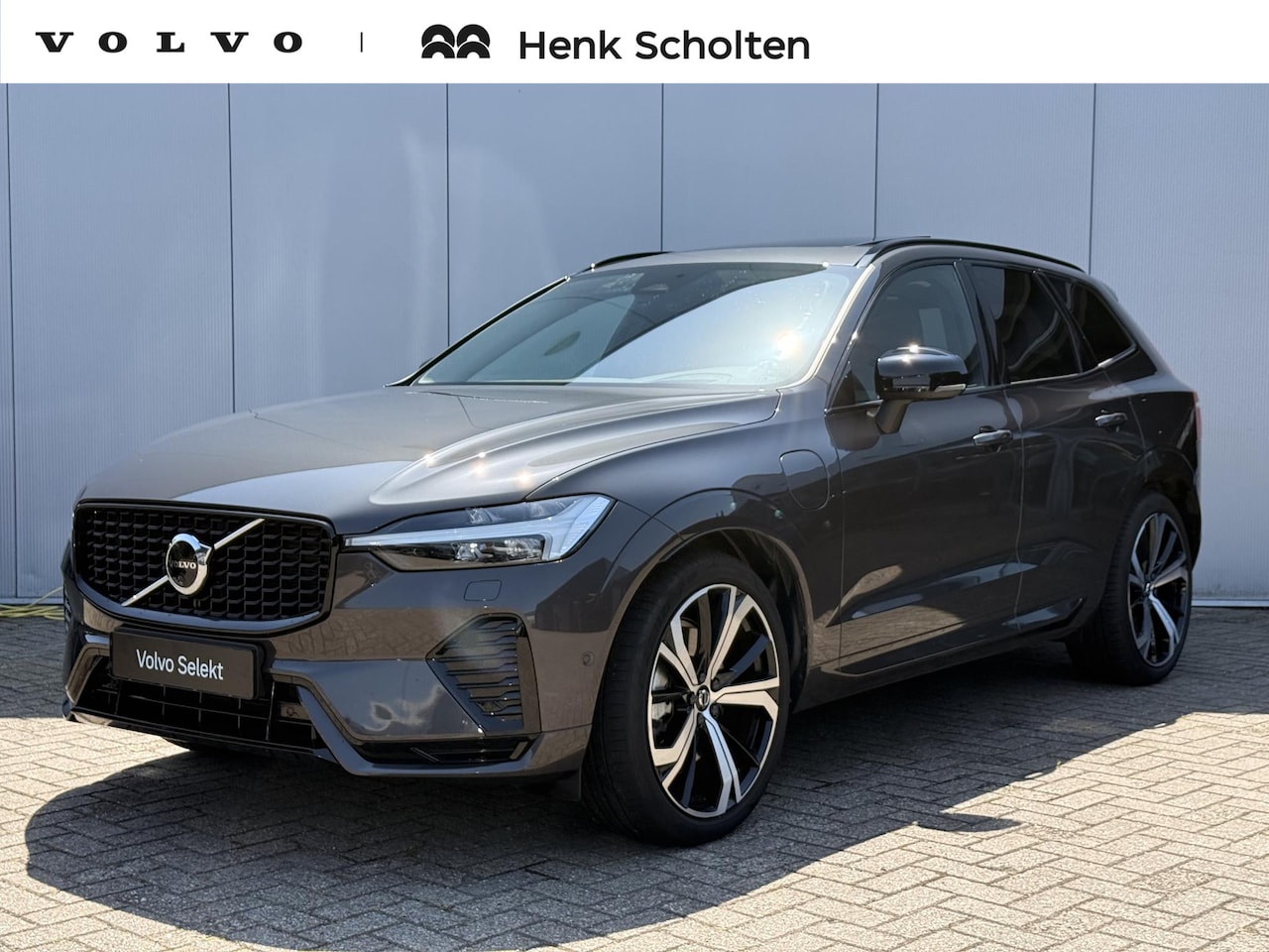 Volvo XC60 - T8 Plug-in hybrid AWD Ultra Dark | Panoramadak | Harman Kardon | Luchtvering | 21 inch lic - AutoWereld.nl