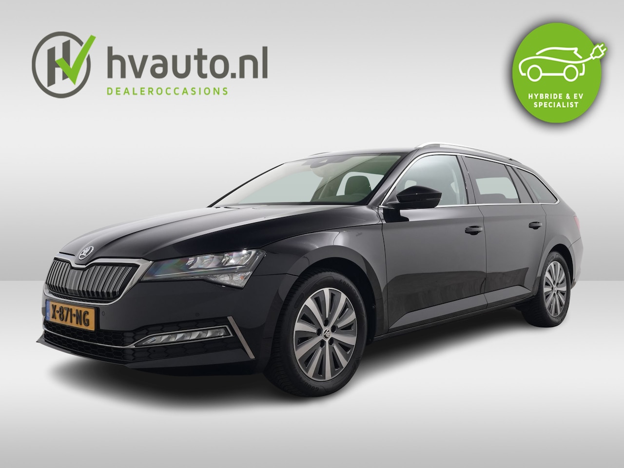 Skoda Superb Combi - 1.4 TSI 218PK PHEV IV BUSINESS EDITION DSG | Trekhaak | Comfort Pack | Cruise Adaptief - AutoWereld.nl