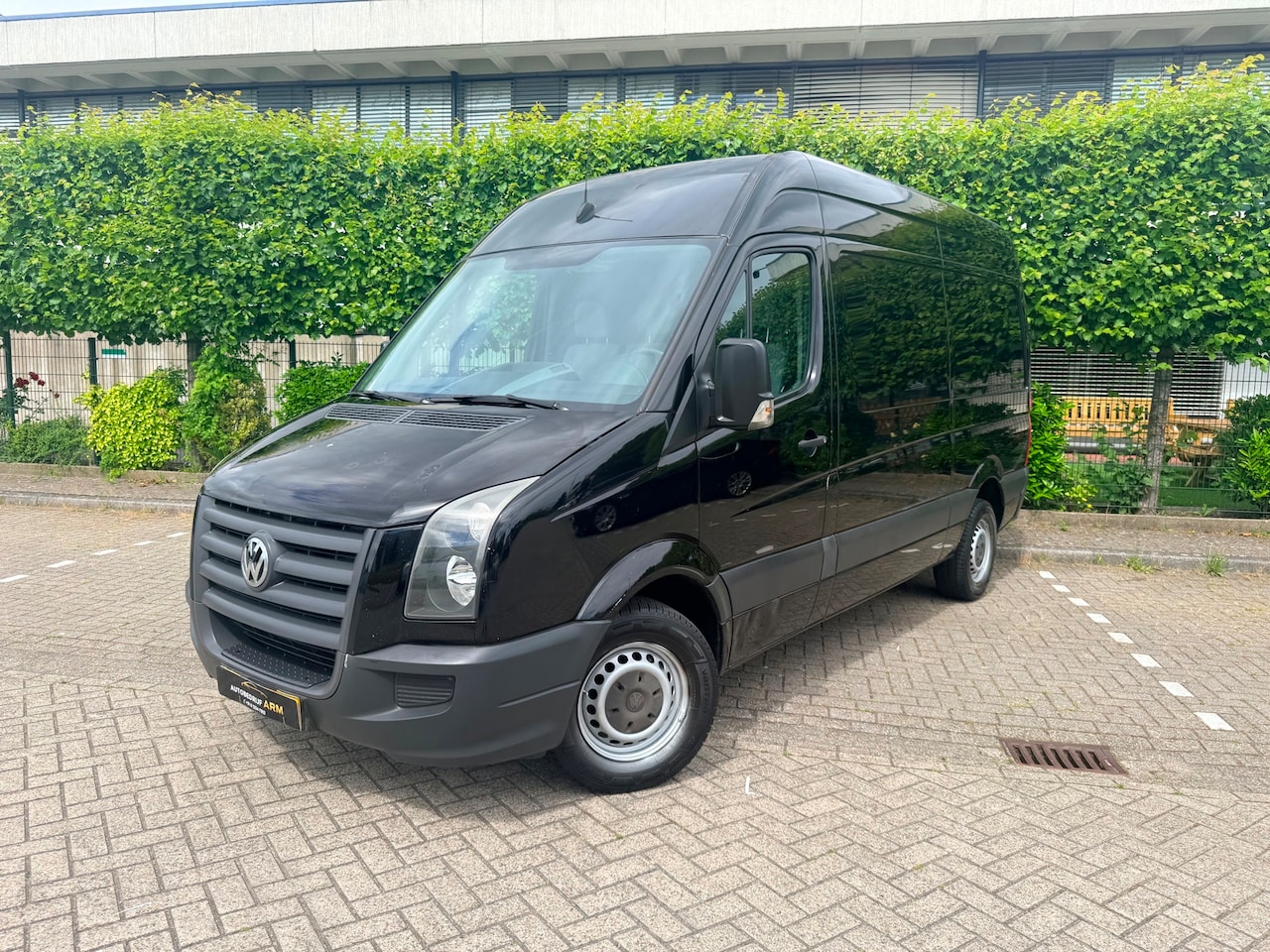 Volkswagen Crafter - 35 2.5 TDI L2H2 NAP APK AIRCO 3 PERSOON TREKHAAK SCHUIFDEUR NETTE AUTO RIJDT SCHAKELT GOED - AutoWereld.nl