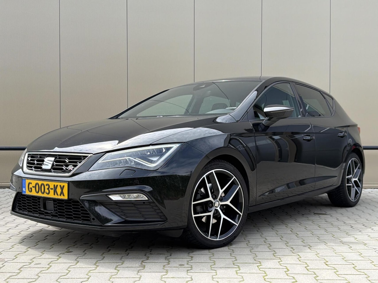 SEAT Leon - 1.5 TSI FR DSG 150 PK | ACC | Beats | Virtual Cockpit | Trekhaak | 1e eigenaar - AutoWereld.nl