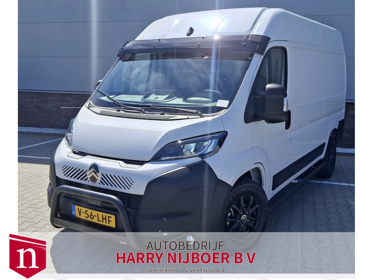 Citroën Jumper - 2.2 BlueHDi 140 S&S L2H2 3.5t BLACK EDITION | Velgen Bullbar Sidebars Zonneklep - AutoWereld.nl