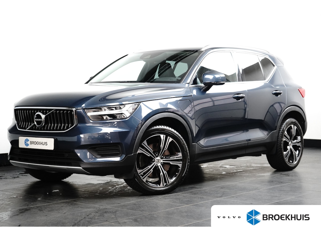 Volvo XC40 - 1.5 T4 Recharge Inscription | Leer | Trekhaak | Navi | - AutoWereld.nl